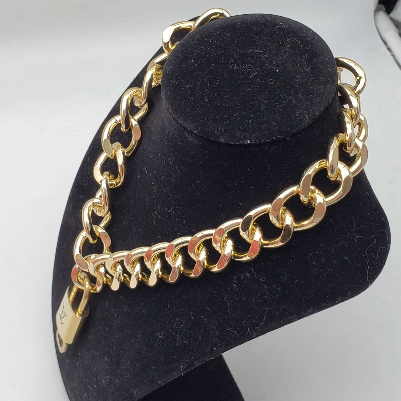100% Auth Louis Vuitton Lock and Key Gold Color with Gold Plated Chain Necklace - Luxury Cheaper LLC