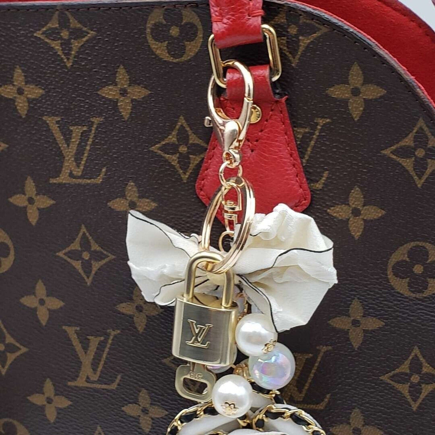 100% Auth Louis Vuitton Lock & Key with unbranded Bagcharm, Keycharm, Keychain - Luxury Cheaper LLC