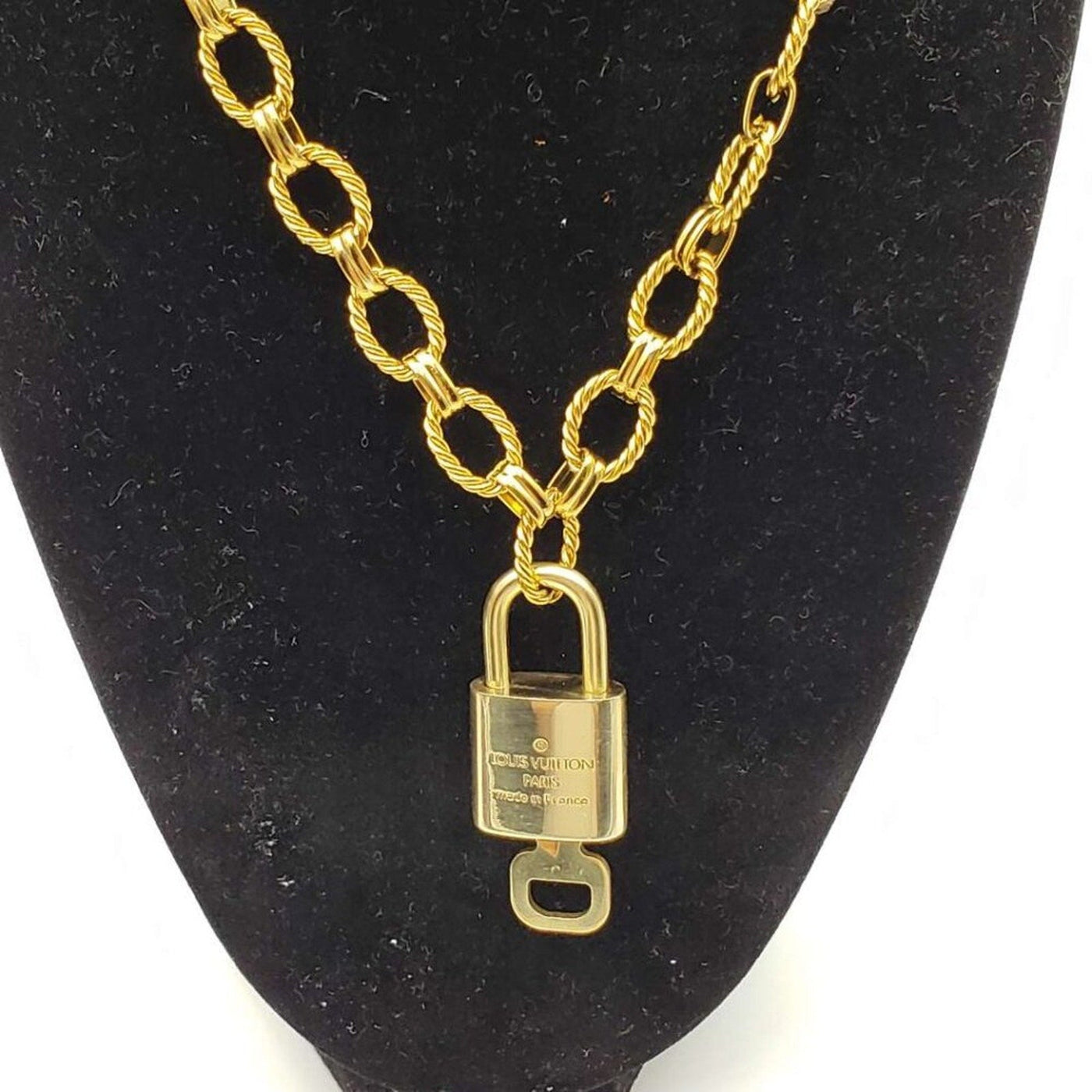 100% Auth Louis Vuitton Lock & Key with Unbranded Gold Plated Chain Necklace - Luxury Cheaper LLC