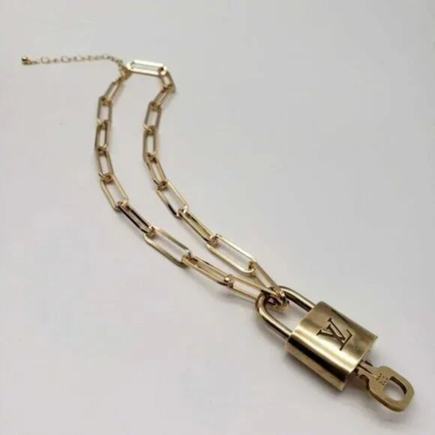 100% Auth Louis Vuitton Lock & Key with Unbranded Gold Plated Chain Necklace - Luxury Cheaper LLC