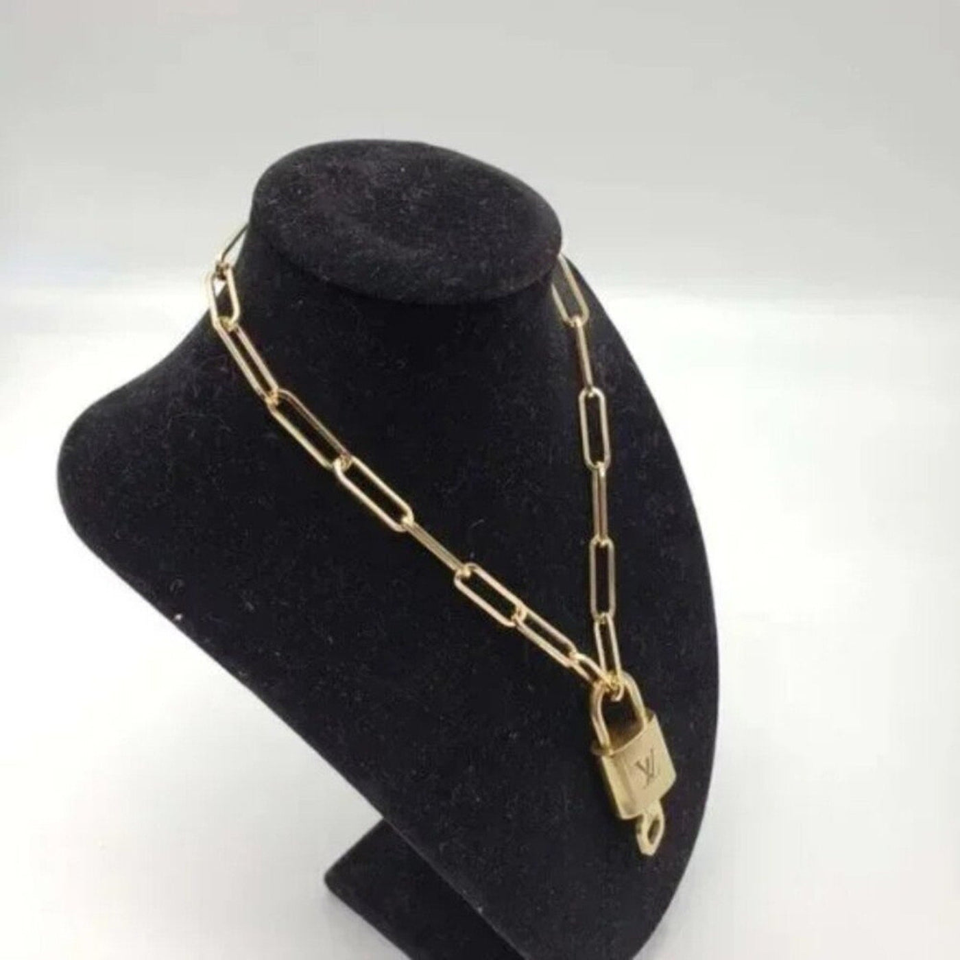 100% Auth Louis Vuitton Lock & Key with Unbranded Gold Plated Chain Necklace - Luxury Cheaper LLC