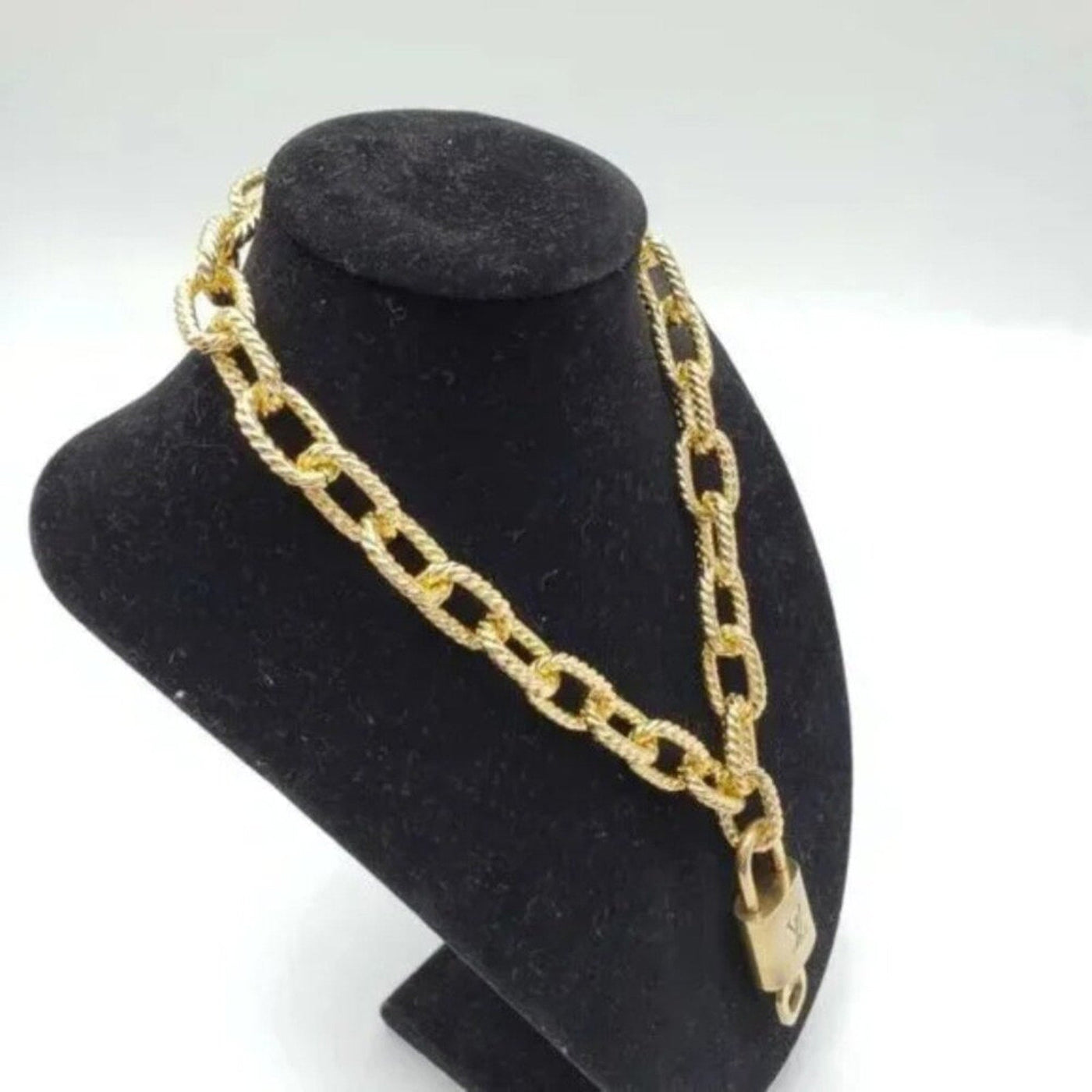 100% Auth Louis Vuitton Lock & Key with Unbranded Gold Plated Chain Necklace - Luxury Cheaper LLC