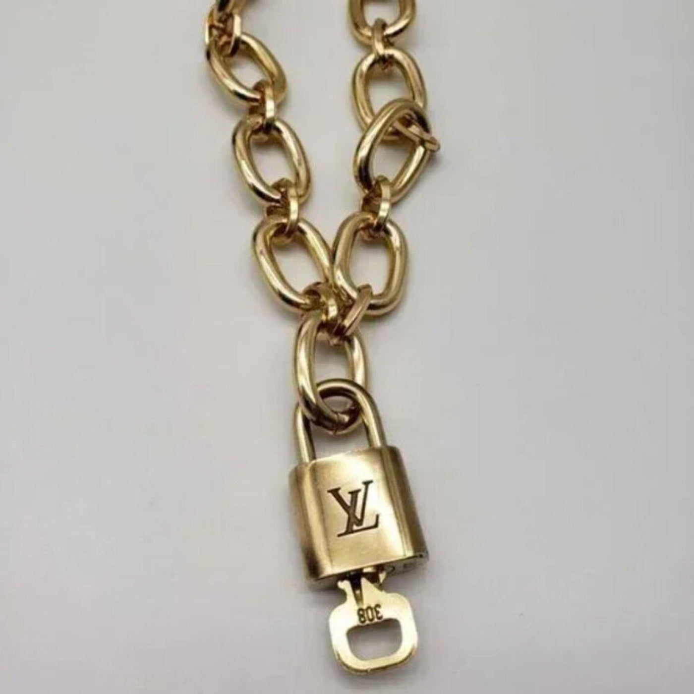 100% Auth Louis Vuitton Lock & Key with Unbranded Gold Plated Chain Necklace - Luxury Cheaper LLC