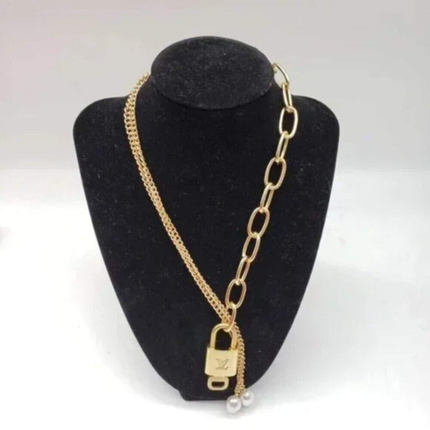 100% Auth Louis Vuitton Lock & Key with Unbranded Gold Plated Chain Necklace - Luxury Cheaper LLC