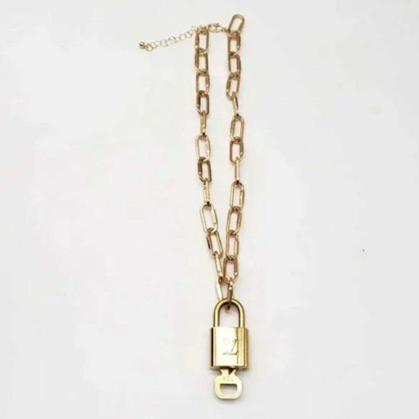 100% Auth Louis Vuitton Lock & Key with Unbranded Gold Plated Chain Necklace - Luxury Cheaper LLC