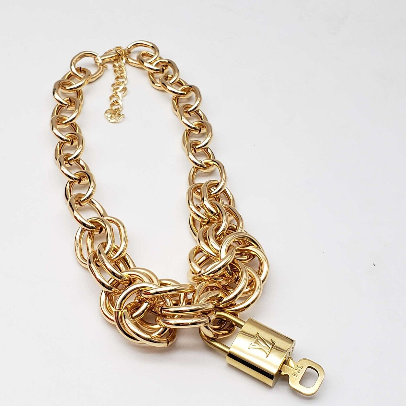 100% Auth Louis Vuitton Lock & Key with Unbranded Gold Plated Chain Necklace - Luxury Cheaper LLC