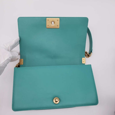 100% Authentic CHANEL Boy Green Leather Shoulder Bag 2650 - 080524 - Luxury Cheaper LLC