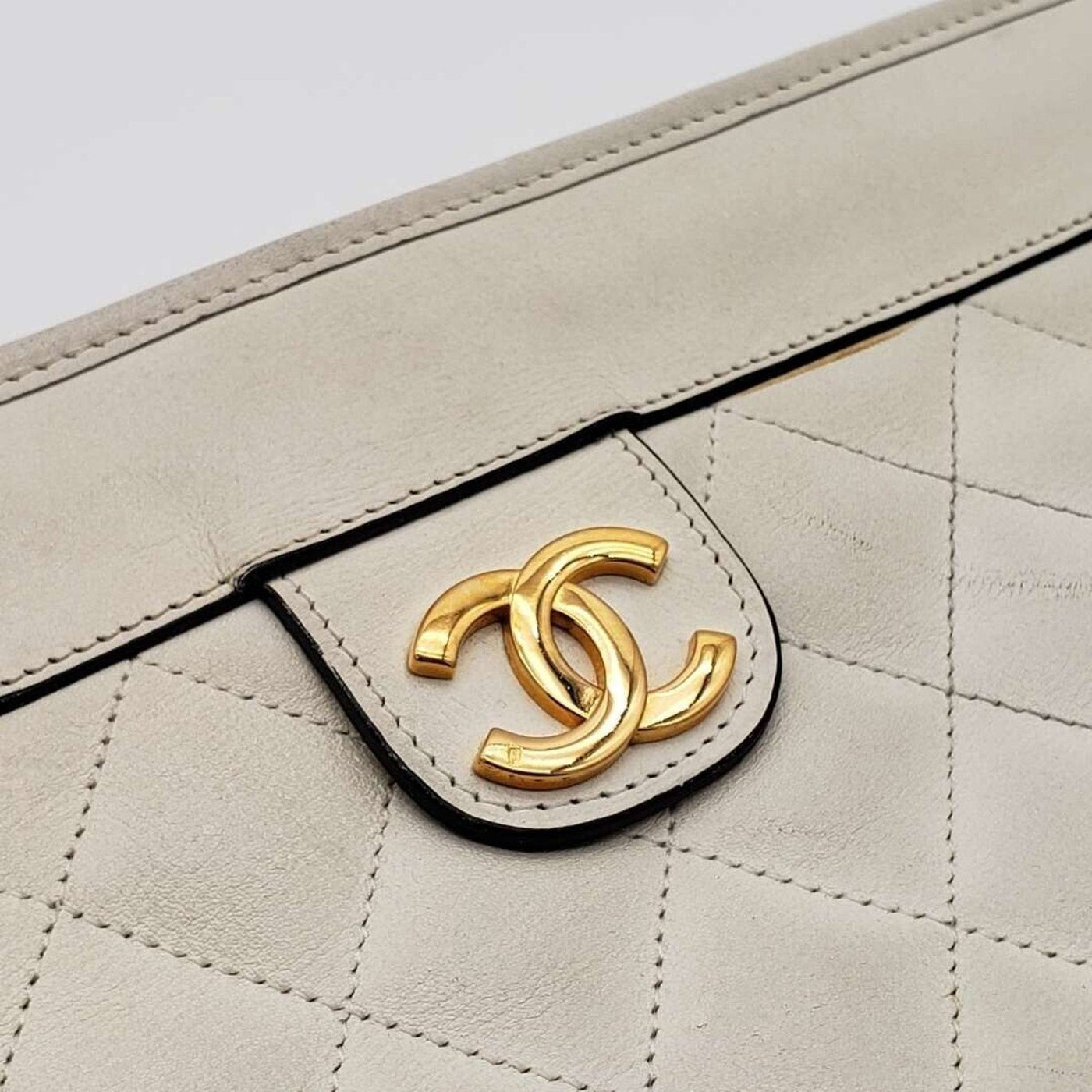 100% Authentic CHANEL Classic Leather Clutch Bag 500 - 101424 - Luxury Cheaper LLC