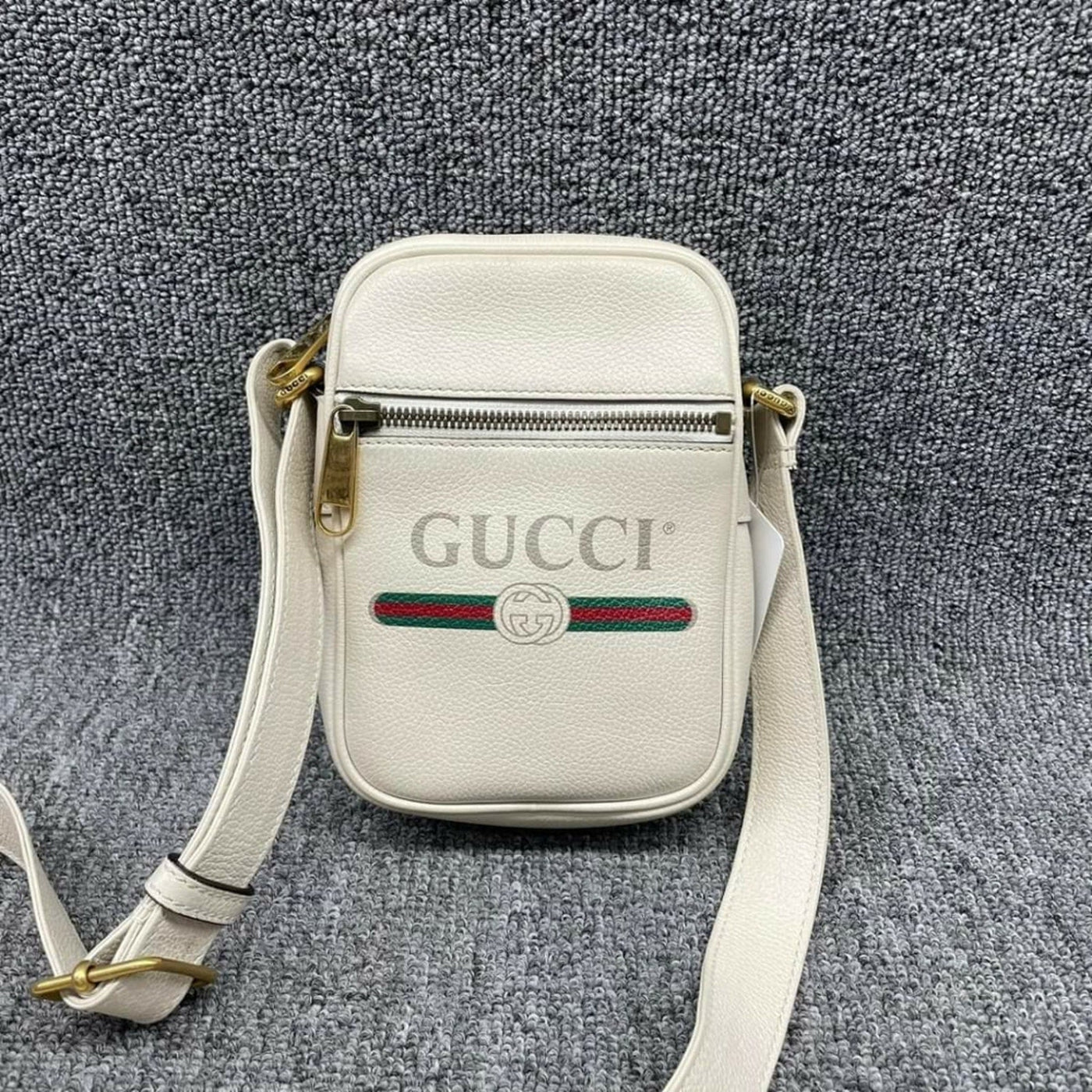 100% Authentic Gucci GG Leather Crossbody Bag - Luxury Cheaper LLC