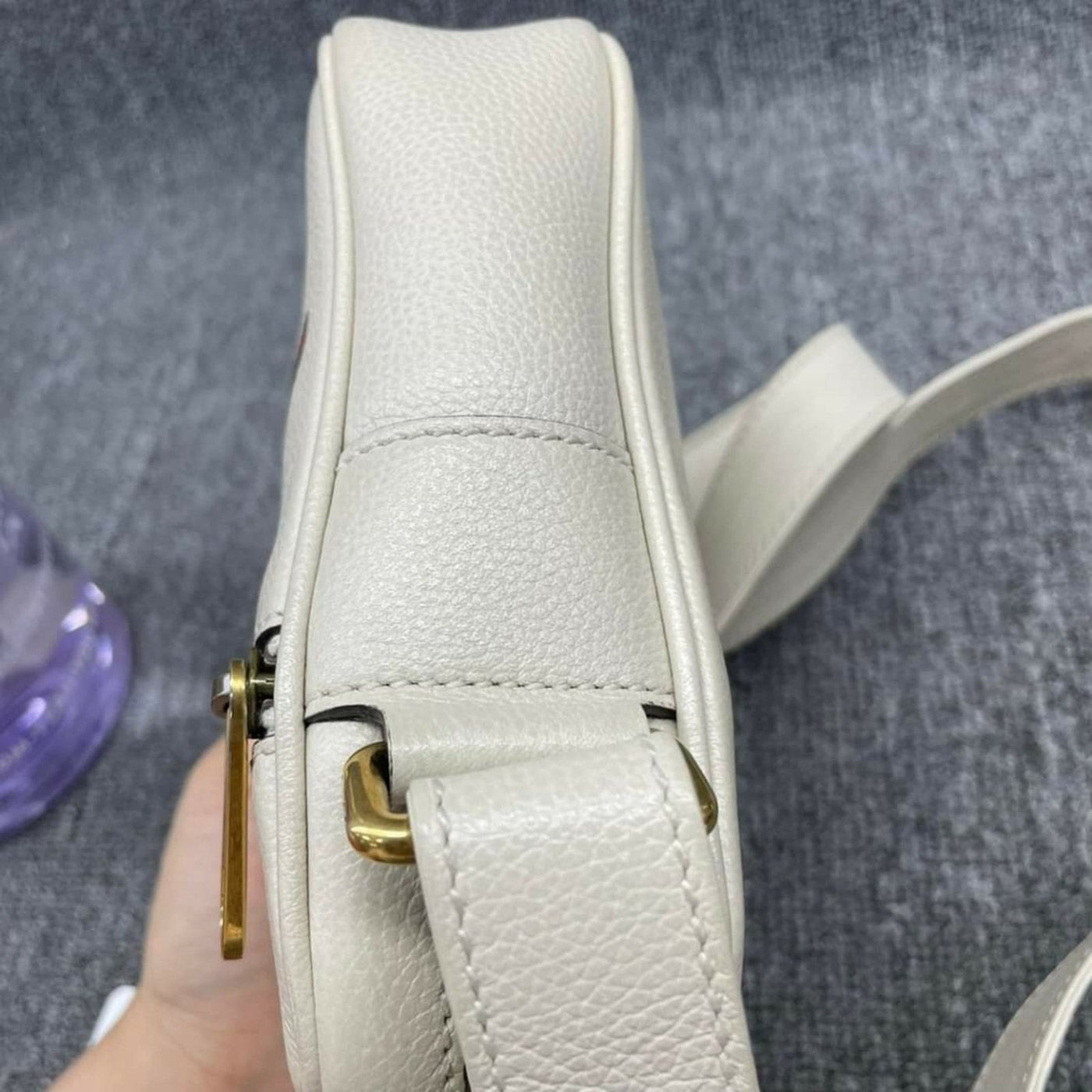 100% Authentic Gucci GG Leather Crossbody Bag - Luxury Cheaper LLC