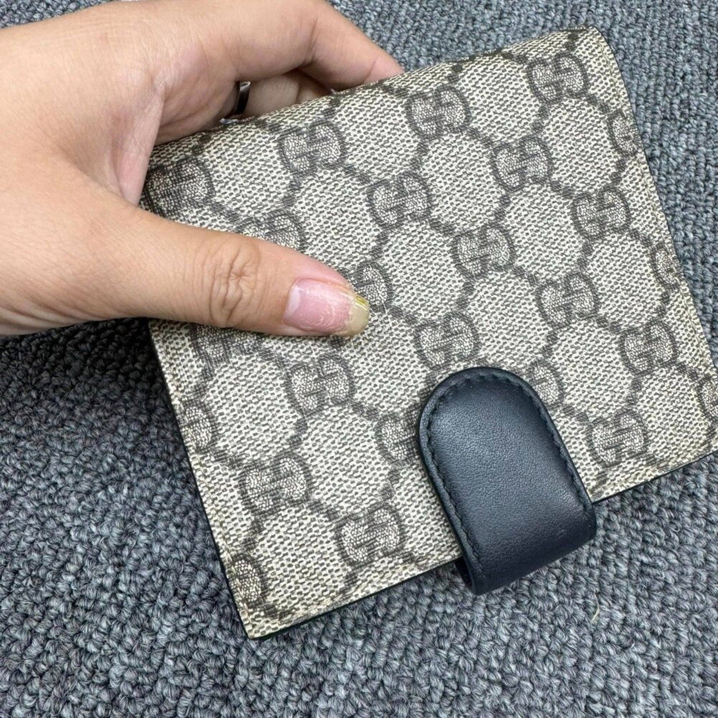 100% Authentic Gucci Leather Wallet - Luxury Cheaper LLC