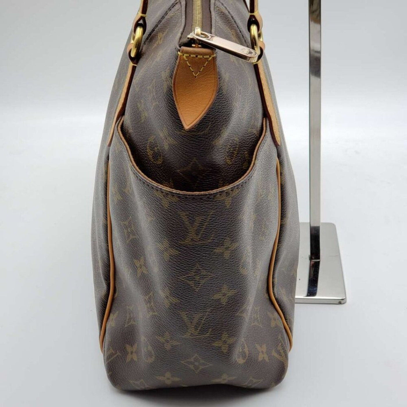 100% Authentic Louis Vuitton Totally MM Brown Monogram Shoulder Bag - Luxury Cheaper LLC