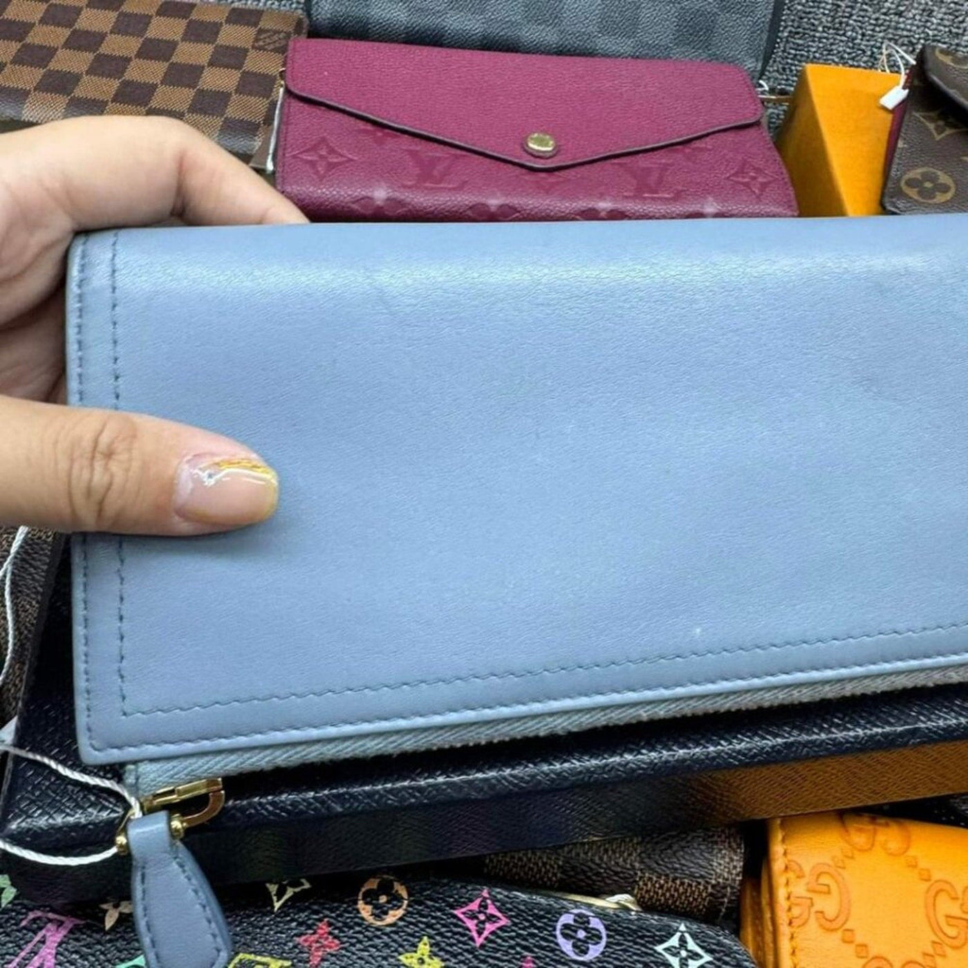 100% Authentic Prada Leather Wallet - Luxury Cheaper LLC