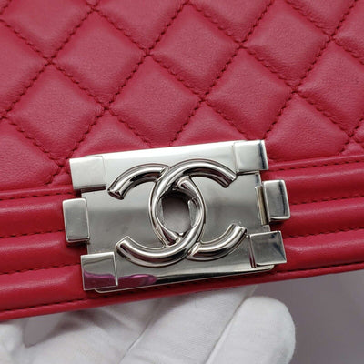 100% Authentic CHANEL Boy Leather Shoulder Bag 2550-080524