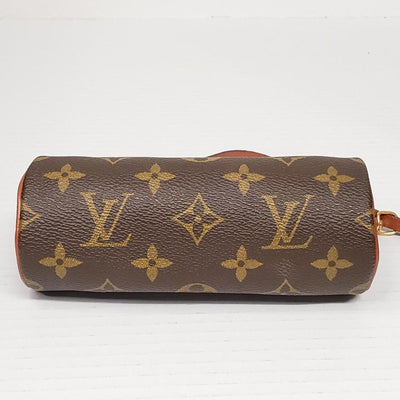 Louis Vuitton Mini Papillon Pouch  Monogram lux150-092625