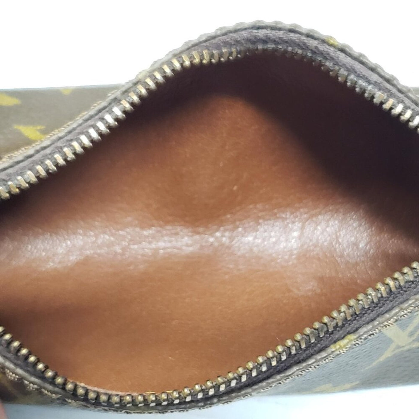 Louis Vuitton Mini Papillon Pouch  Monogram lux150-092625