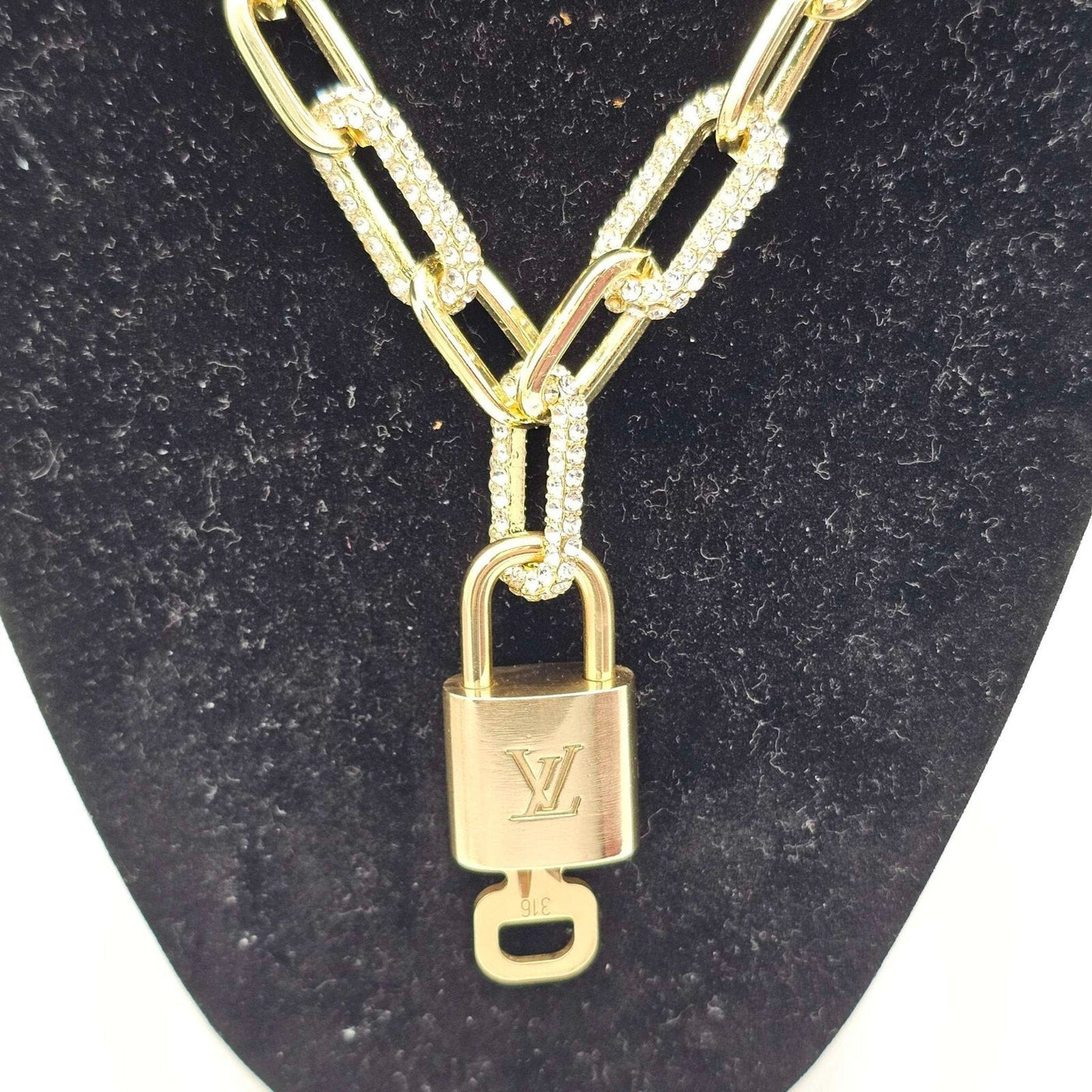 Authentic Louis Vuitton Lock & Key w/ Unbranded Gold Plated Gold Chain Necklace - Luxury Cheaper LLC