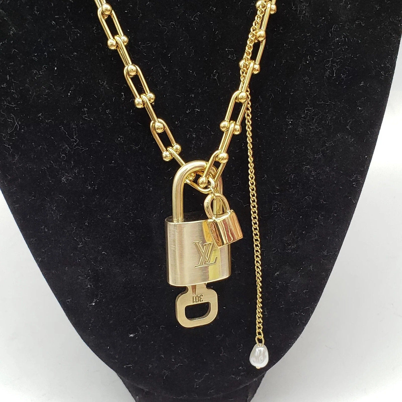 Authentic Louis Vuitton Lock & Key w/ Unbranded Gold Plated Gold Chain Necklace - Luxury Cheaper LLC