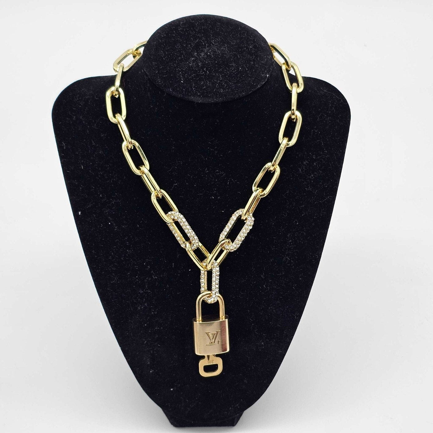 Authentic Louis Vuitton Lock & Key w/ Unbranded Gold Plated Gold Chain Necklace - Luxury Cheaper LLC
