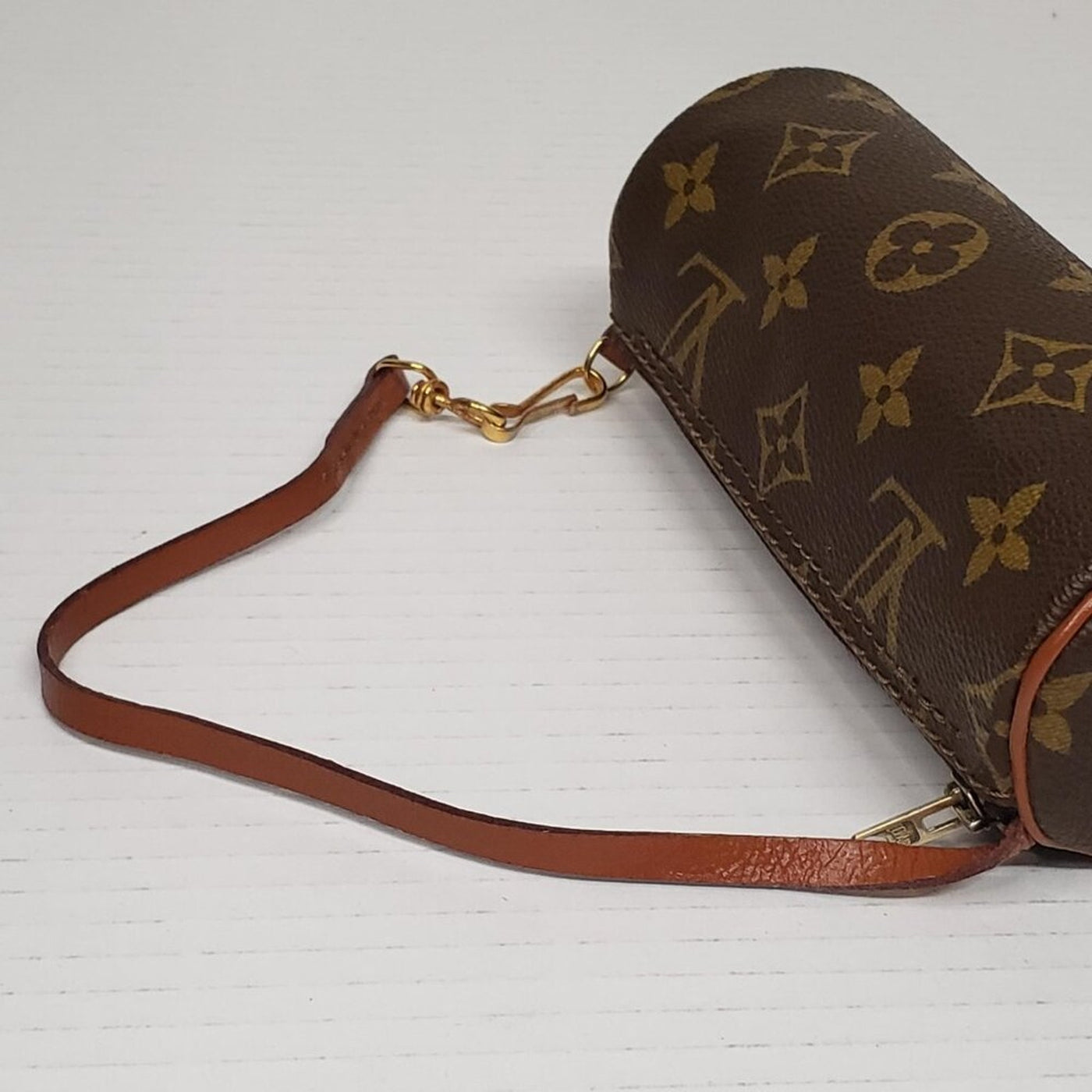 Louis Vuitton Mini Papillon Pouch  Monogram lux150-092625