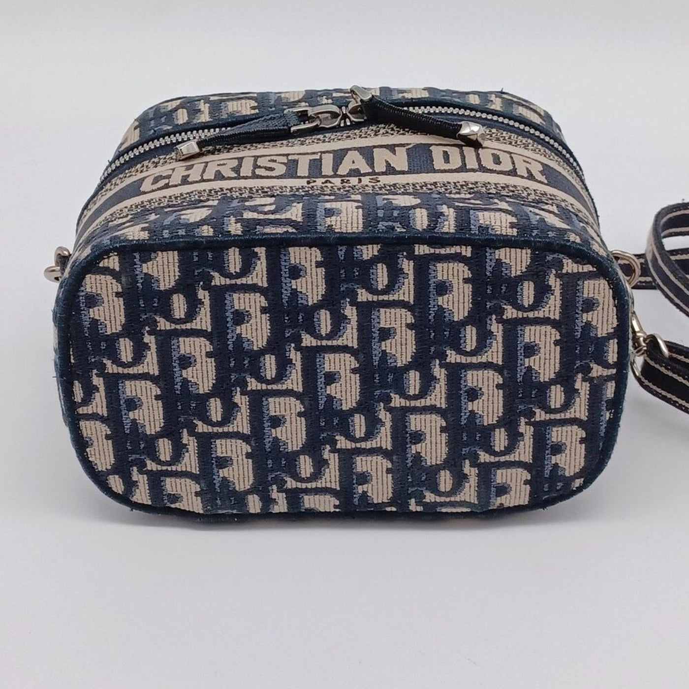 Christian Dior Oblique Small Travel Vanity Case w/Shoulder Strap lux - 1130 - 092025 - Luxury Cheaper LLC