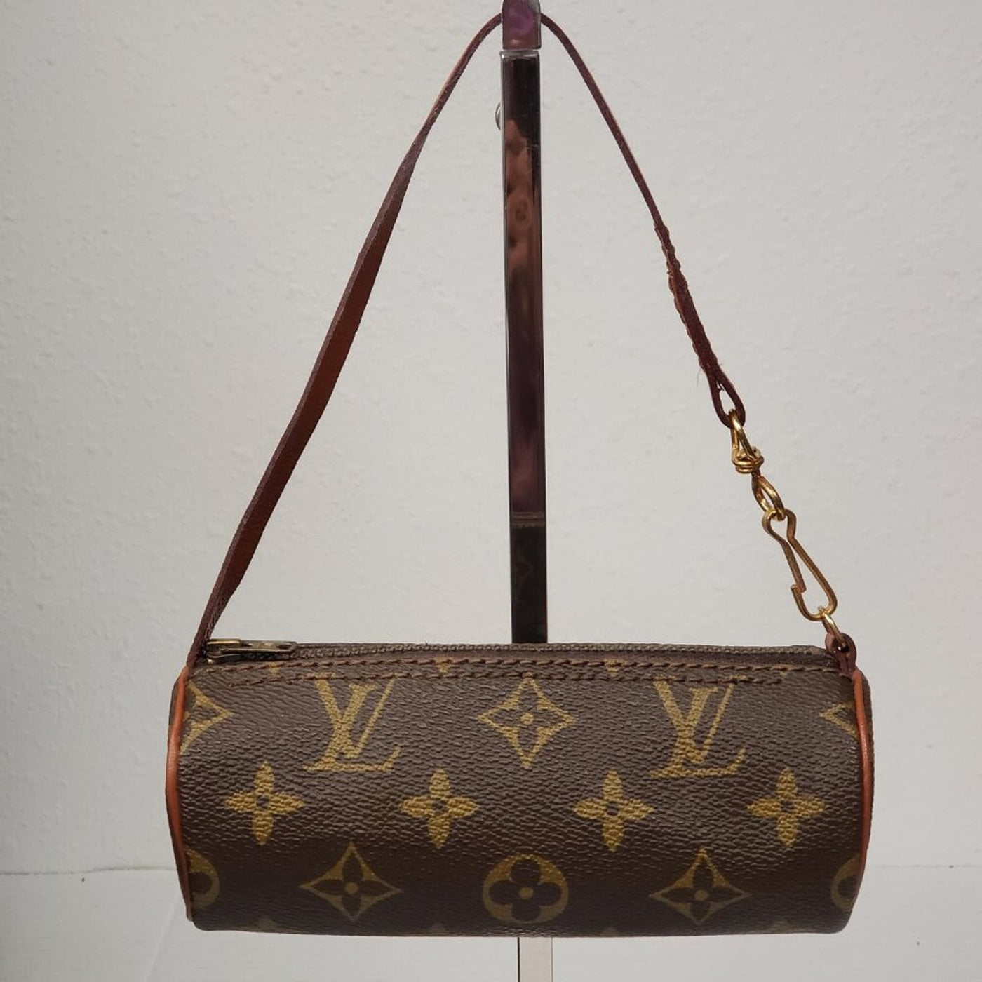 Louis Vuitton Mini Papillon Pouch  Monogram lux150-092625