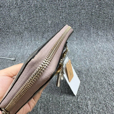 Gucci Bifold Wallet - Luxury Cheaper LLC