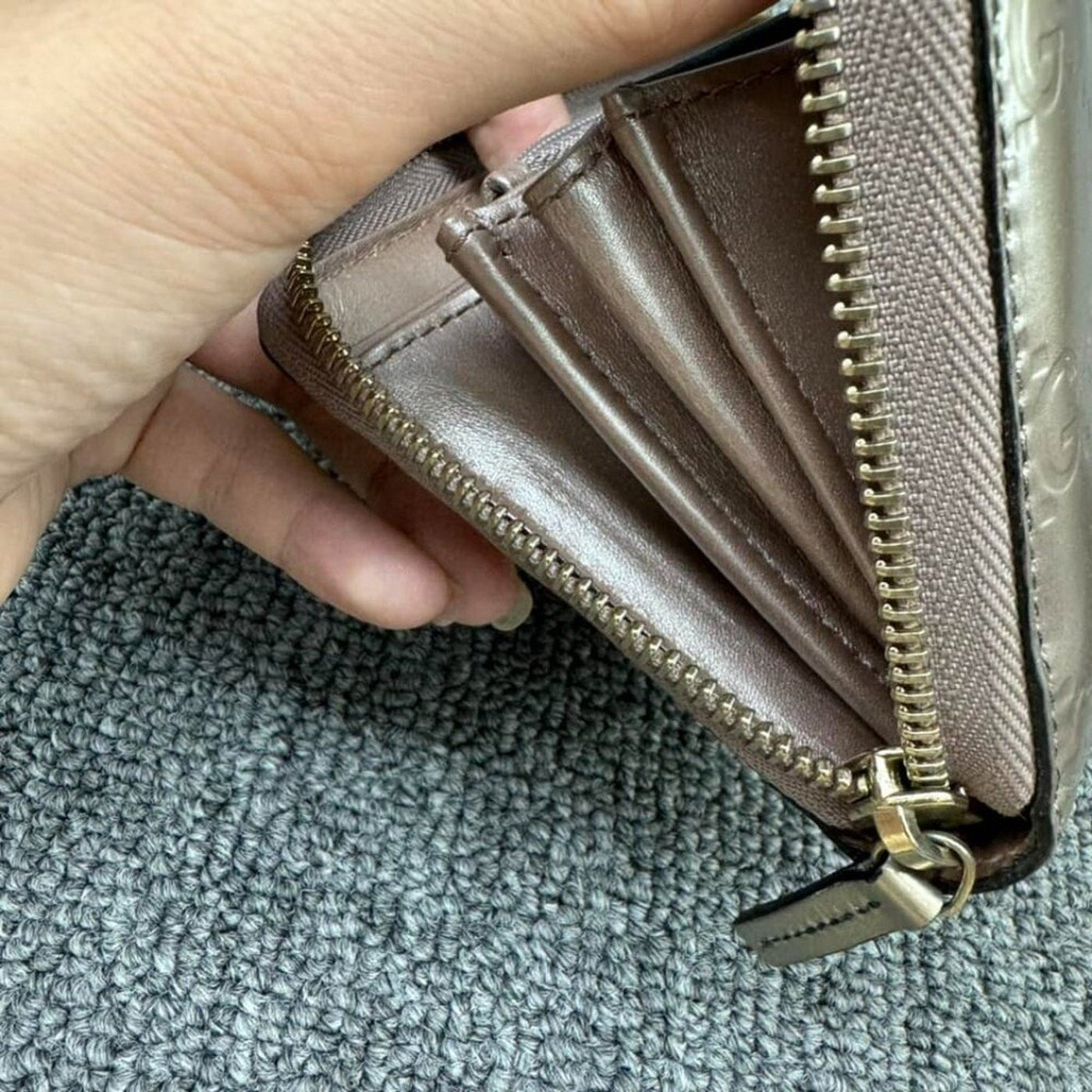 Gucci Bifold Wallet - Luxury Cheaper LLC