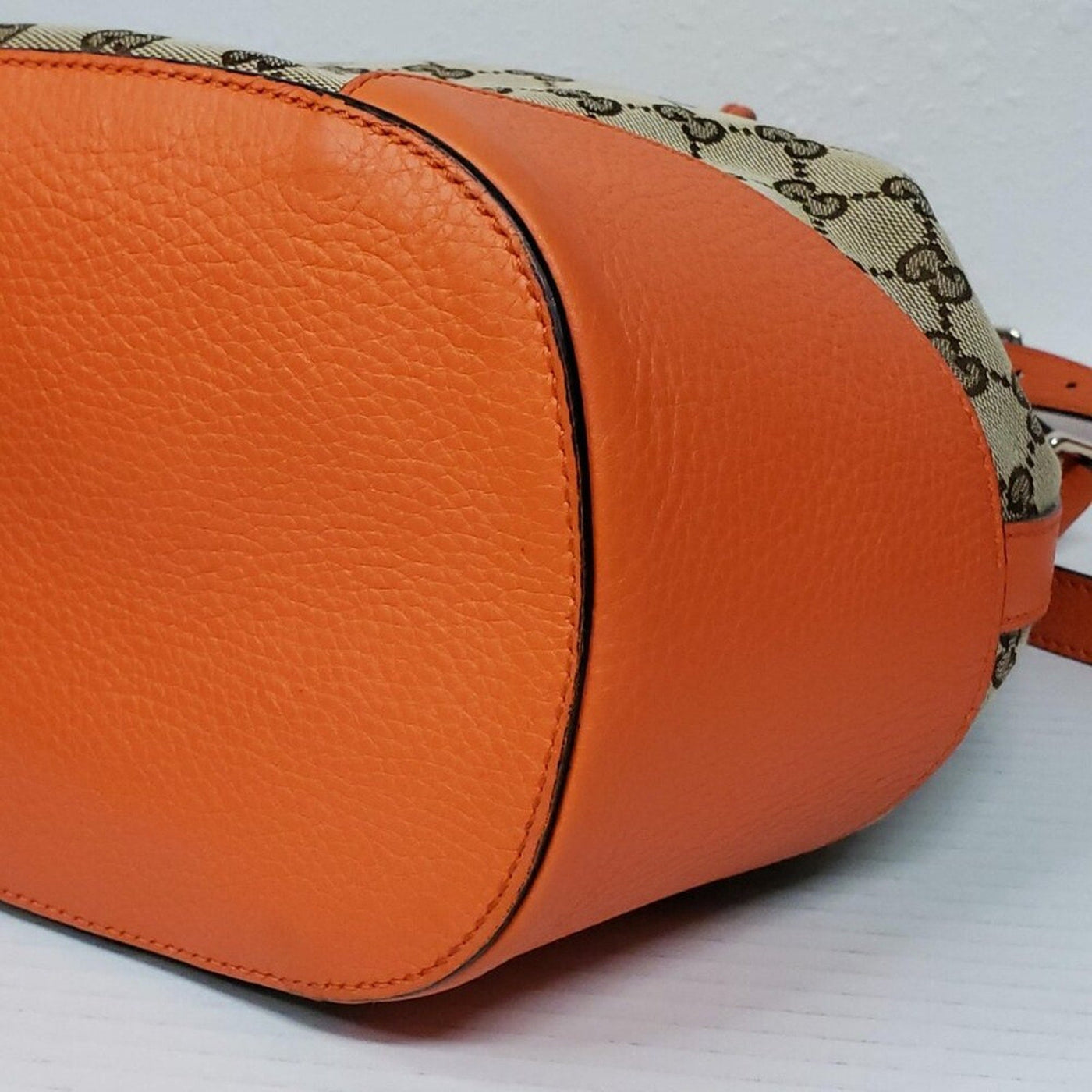 Gucci Bucket GG Canvas Medium Shoulder Bag lux530 - 101025 - Luxury Cheaper LLC