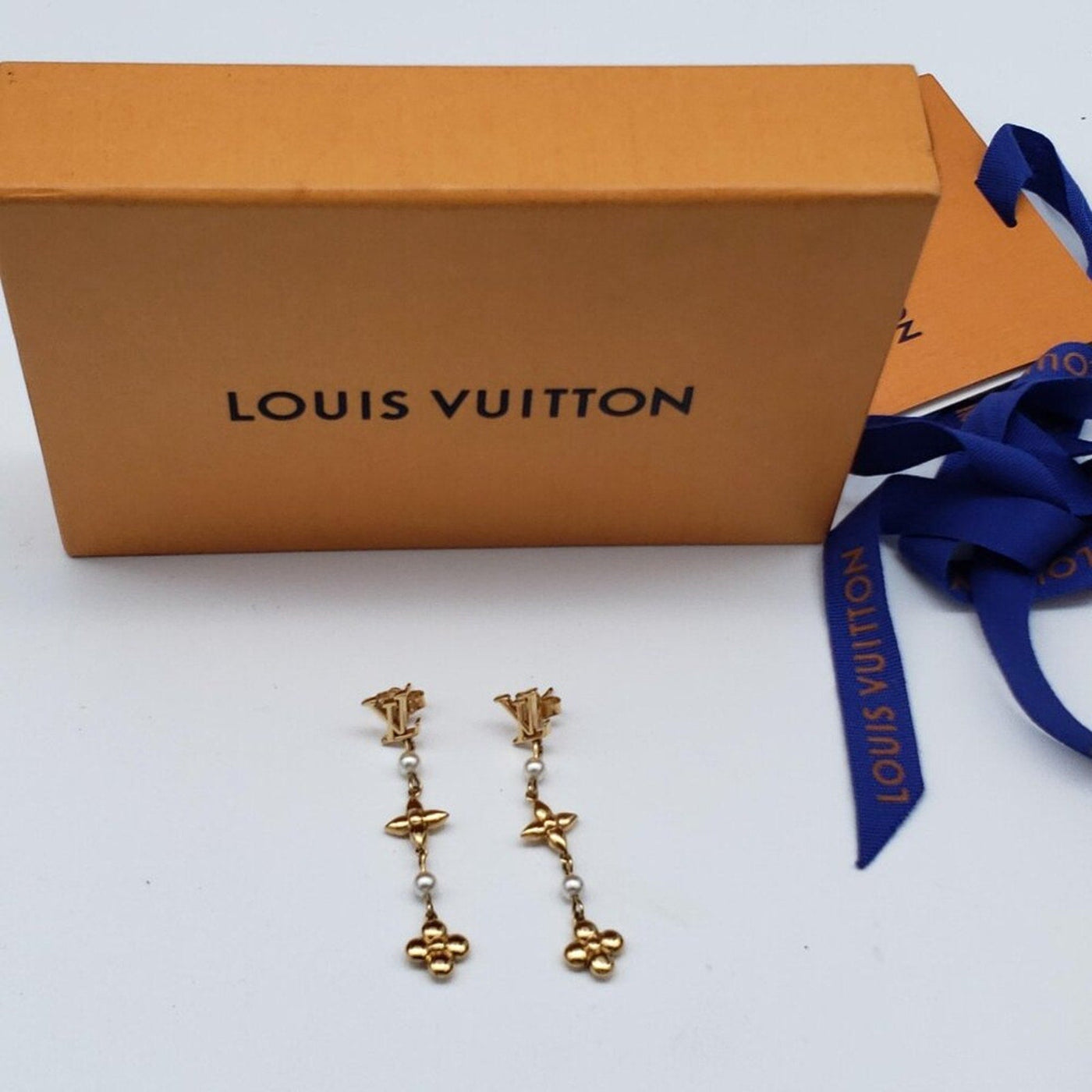 Louis Vuitton Metal Pearl Louisa Drop Earrings in gold - tone metal w/faux pearl - Luxury Cheaper LLC