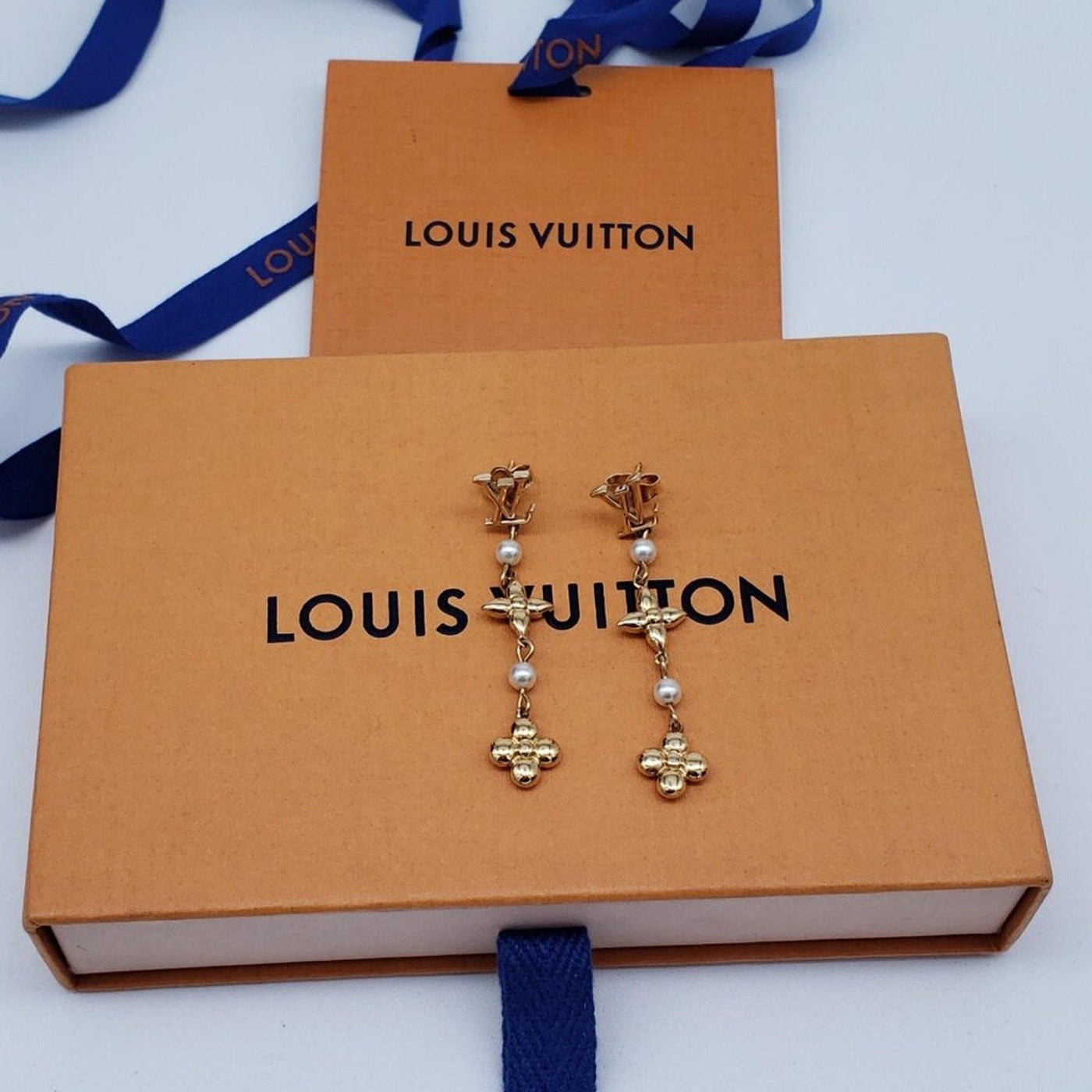 Louis Vuitton Metal Pearl Louisa Drop Earrings in gold - tone metal w/faux pearl - Luxury Cheaper LLC