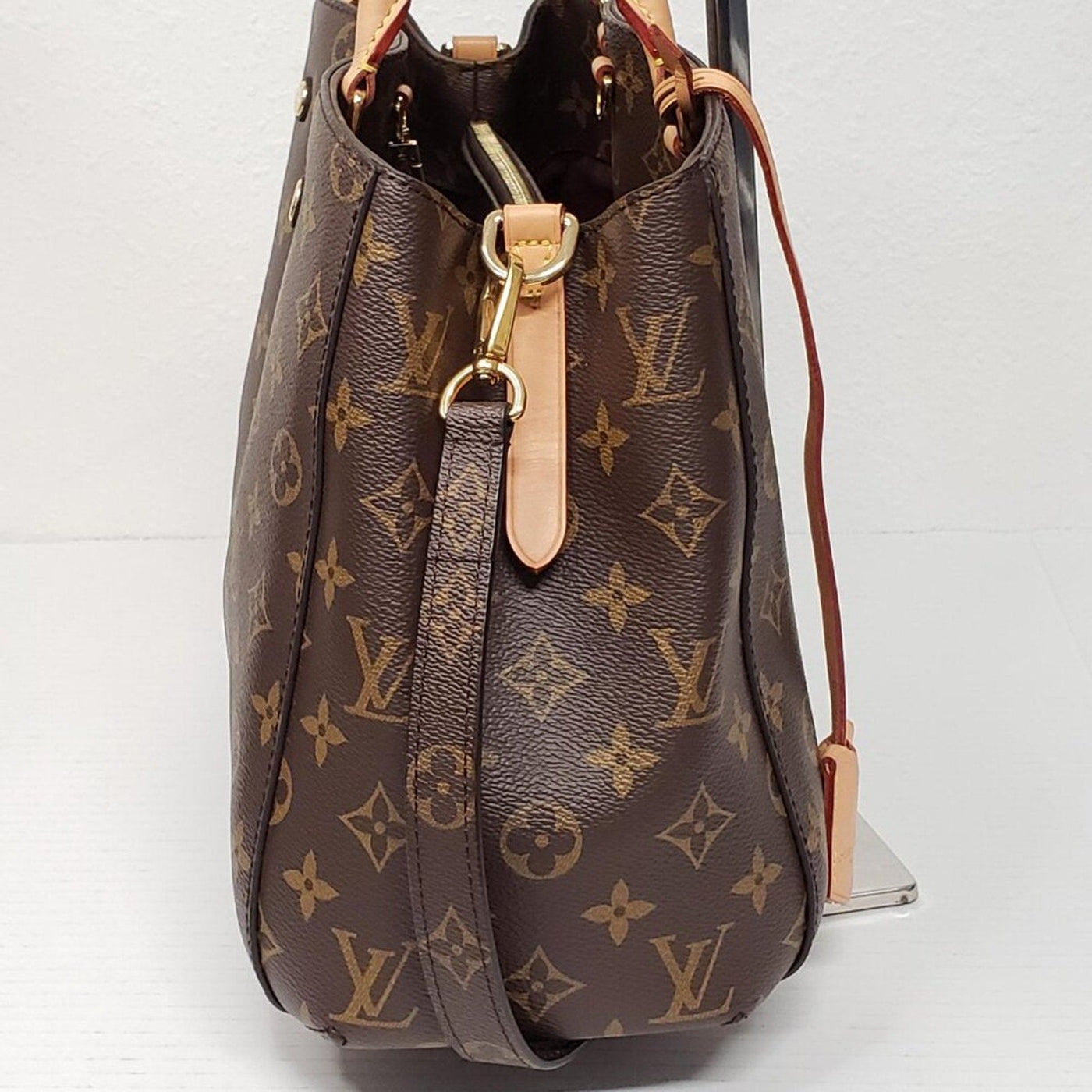 Louis Vuitton Montaigne MM Monogram Shoulder Bag lux1325 - 091225 - Luxury Cheaper LLC