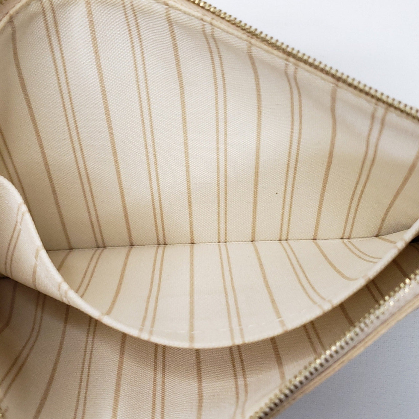 Louis Vuitton Neverfull Wristlet Clutch Damier Azur White Lux - 360 - 090225 - Luxury Cheaper LLC
