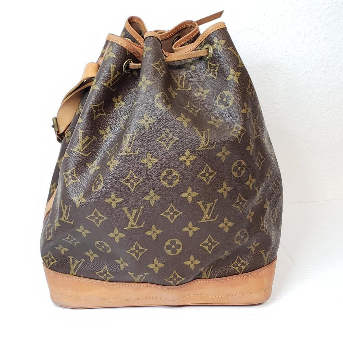Louis Vuitton Noe Large Monogram Shoulder Bag lux252 - 092325 - Luxury Cheaper LLC