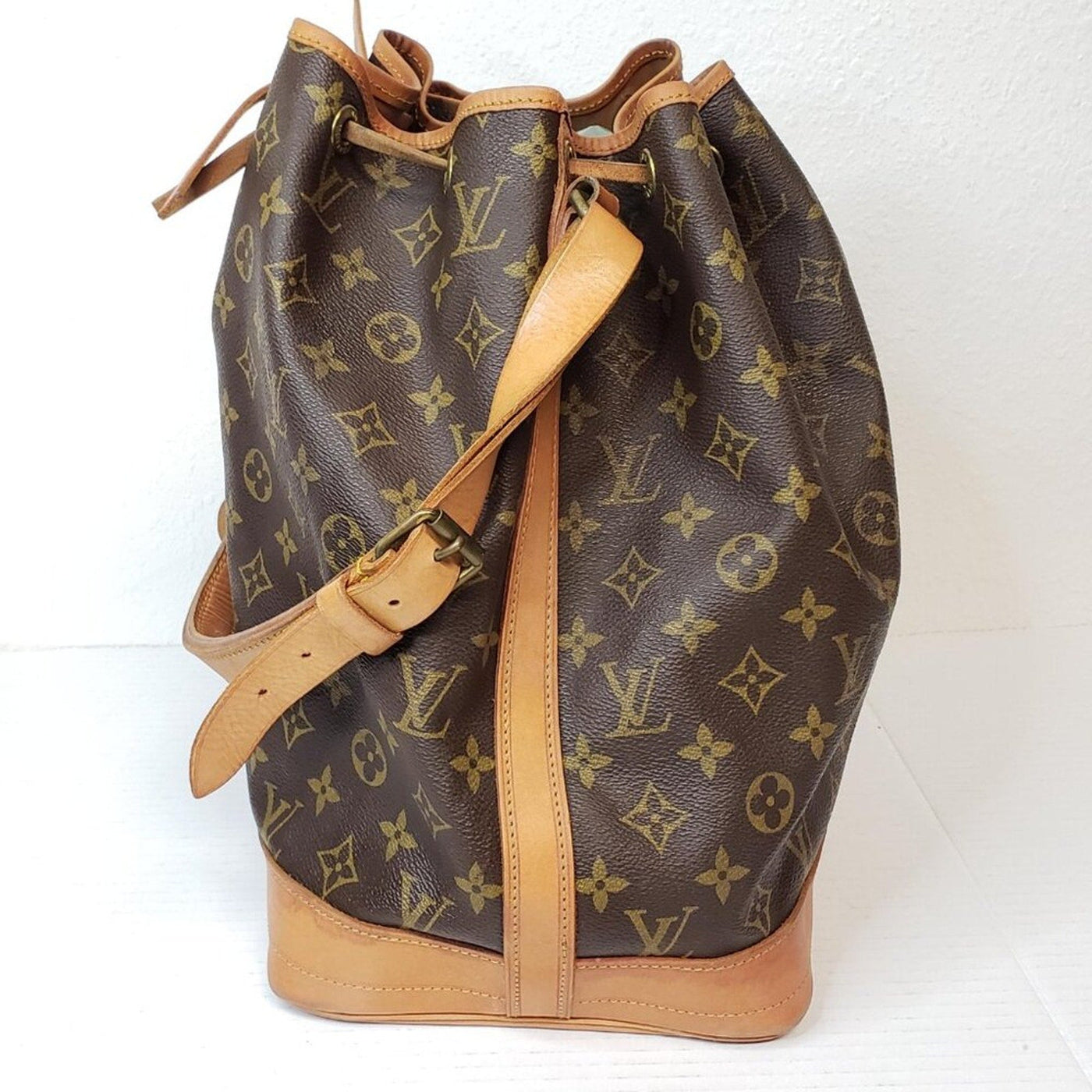 Louis Vuitton Noe Large Monogram Shoulder Bag lux252 - 092325 - Luxury Cheaper LLC