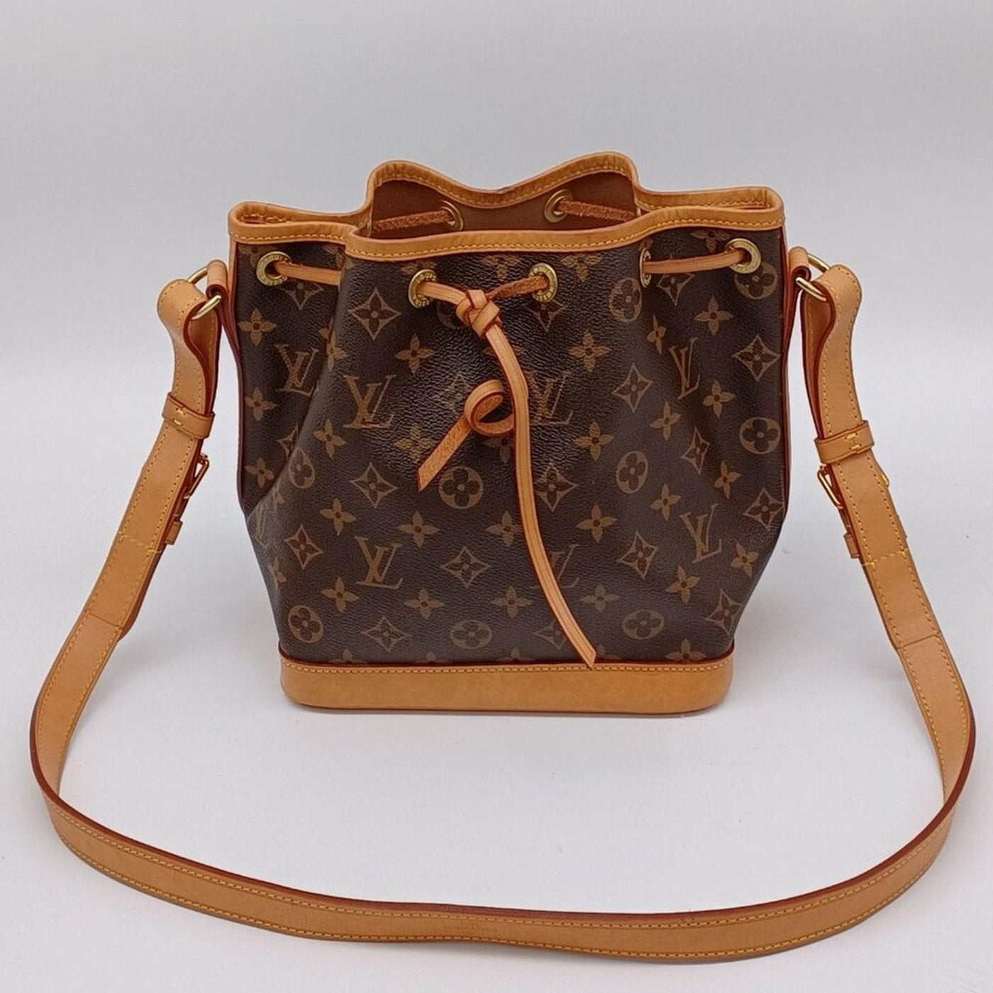 Louis Vuitton Noe Monogram Crossbody Bag lux581 - 092025 - Luxury Cheaper LLC