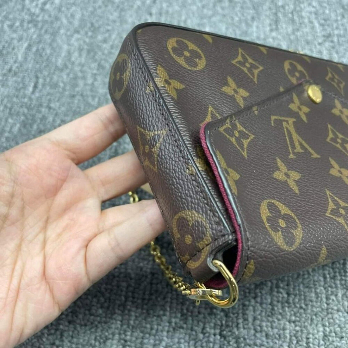 Louis Vuitton Pochette Felice W/Pouch Monogram Leather Bag - Luxury Cheaper LLC