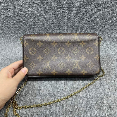 Louis Vuitton Pochette Felice W/Pouch Monogram Leather Bag - Luxury Cheaper LLC