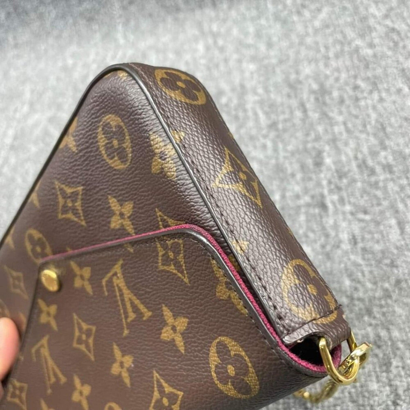 Louis Vuitton Pochette Felice W/Pouch Monogram Leather Bag - Luxury Cheaper LLC