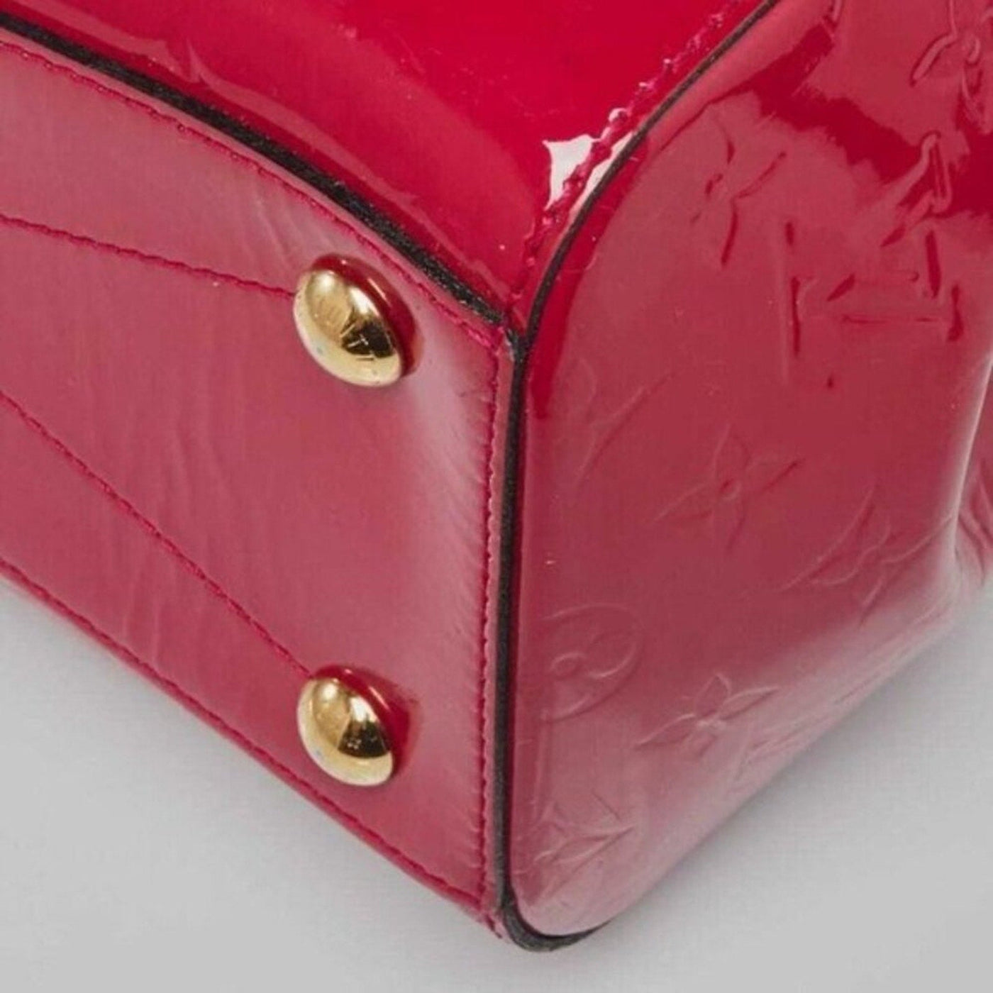 Louis Vuitton Rose Indian Monogram Vernis Montana Hand Bag 895 - 050925 - Luxury Cheaper LLC