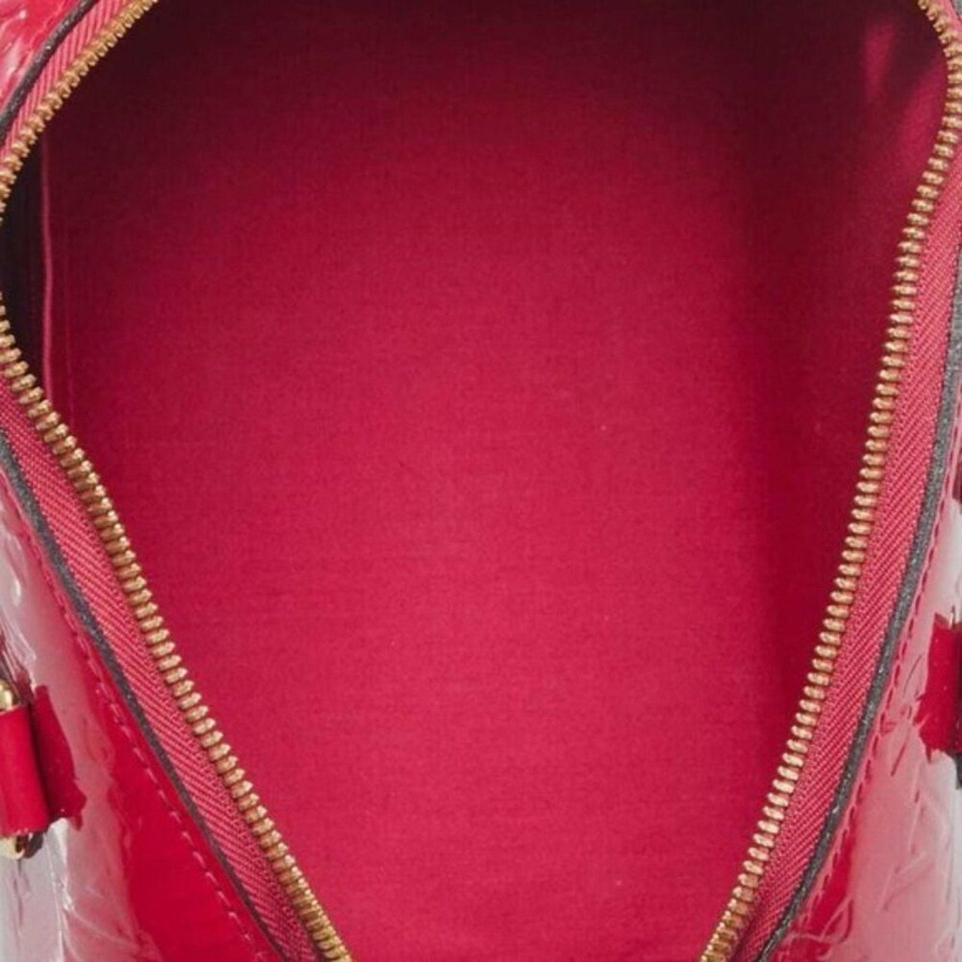 Louis Vuitton Rose Indian Monogram Vernis Montana Hand Bag 895 - 050925 - Luxury Cheaper LLC