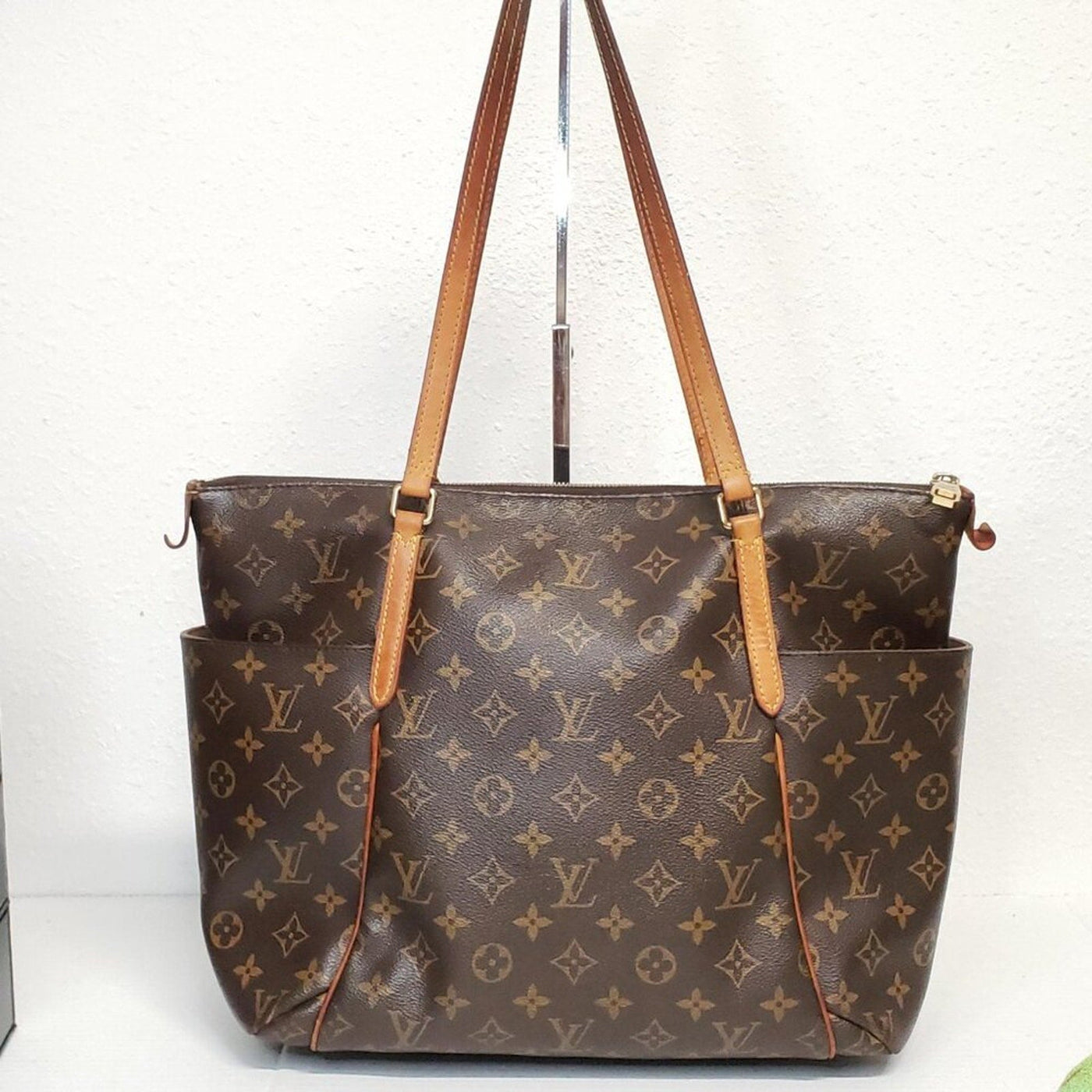 Louis Vuitton Totally MM Monogram Shoulder Bag Lux394 - 100925 - Luxury Cheaper LLC