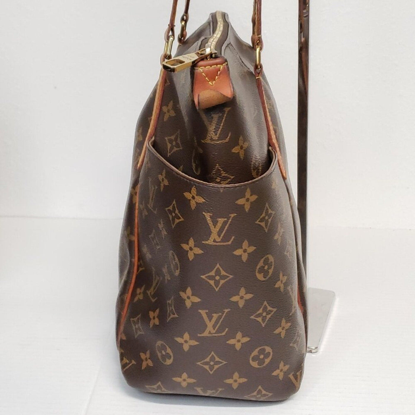Louis Vuitton Totally MM Monogram Shoulder Bag Lux394 - 100925 - Luxury Cheaper LLC