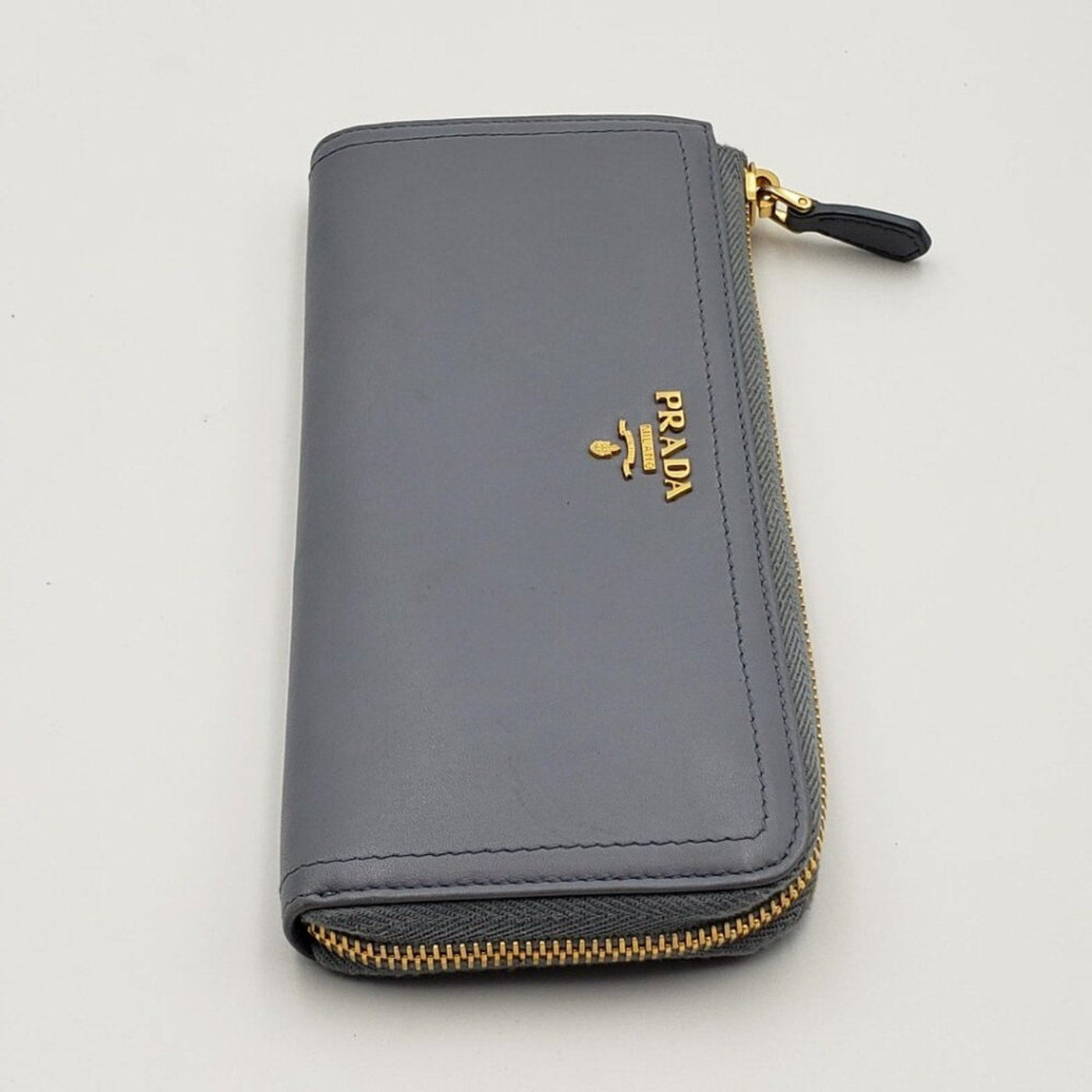 Prada Leather Zippy Wallet 135 - 102025 - Luxury Cheaper LLC