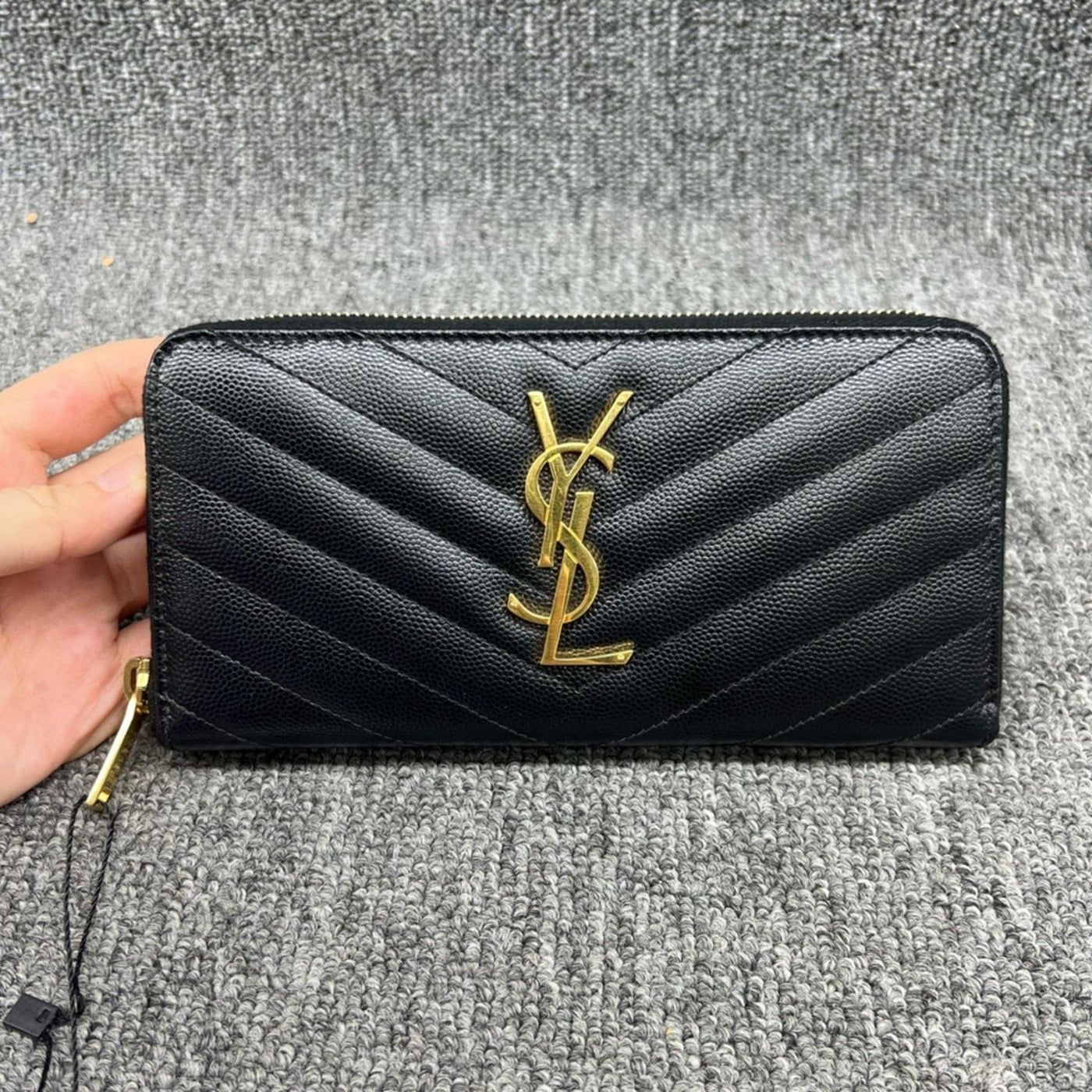 YVES SAINT LAURENT PARIS ZIPPY WALLET - Luxury Cheaper LLC