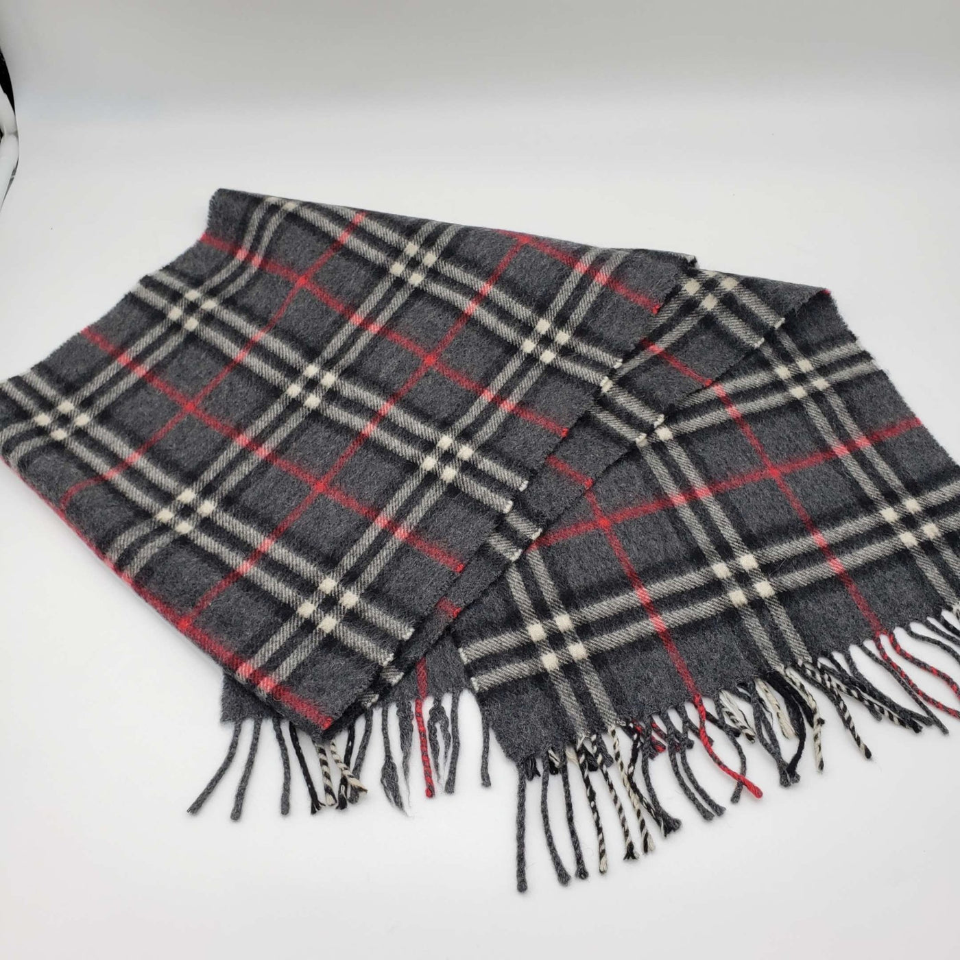 Burberry Classic Scarf 100% Cashmere - Luxury Cheaper