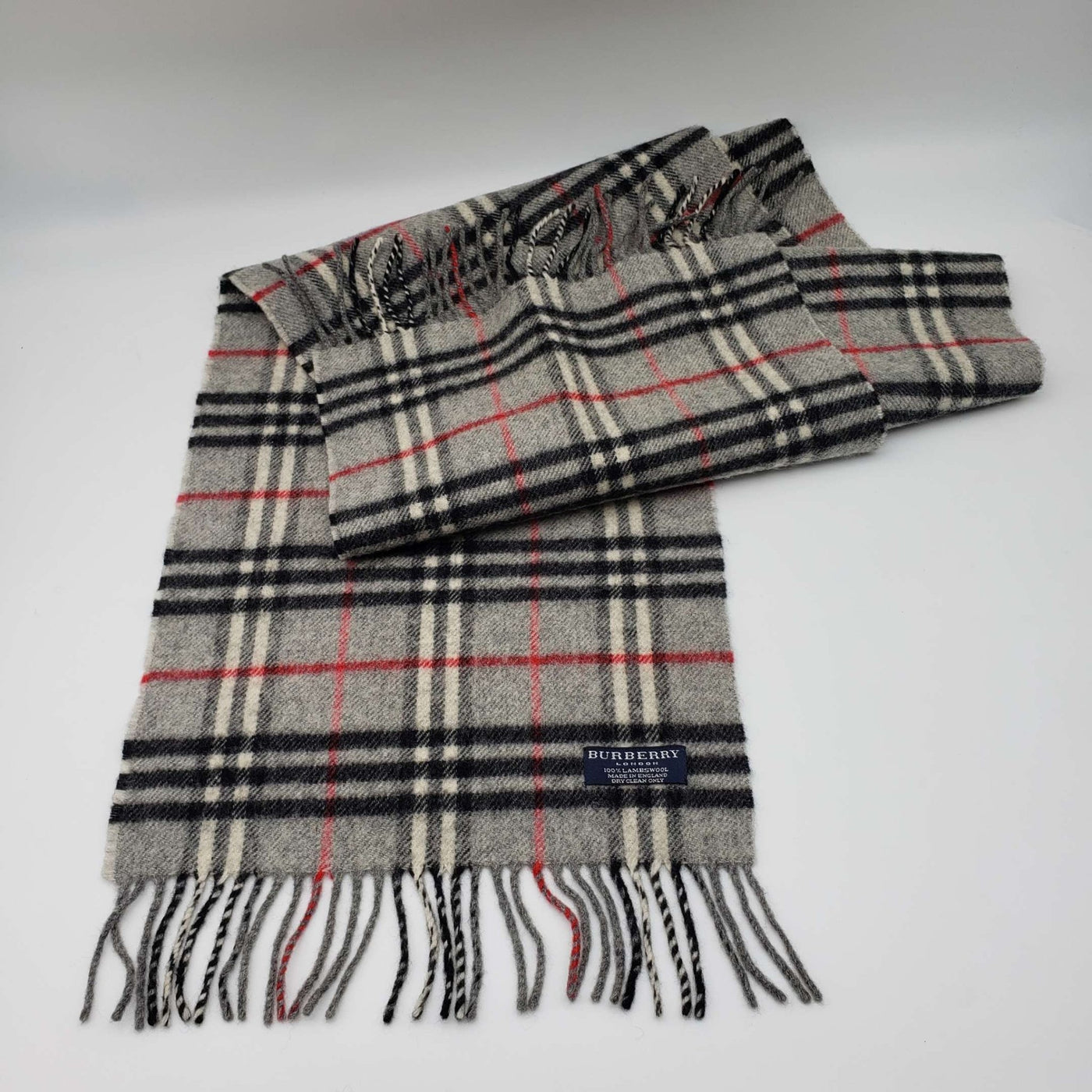 Burberry Classic Scarf 100% Lambswool - Luxury Cheaper