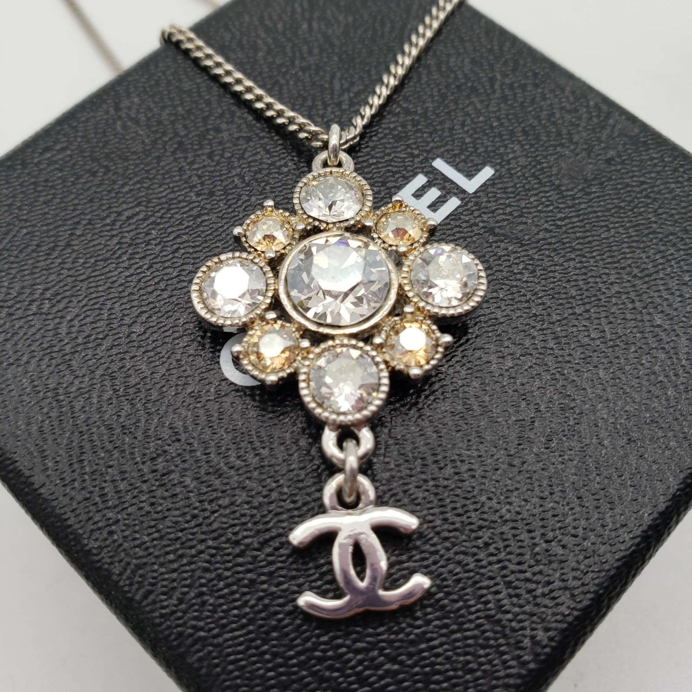 CHANEL CC with stone Necklace Silver Color - Luxury Cheaper