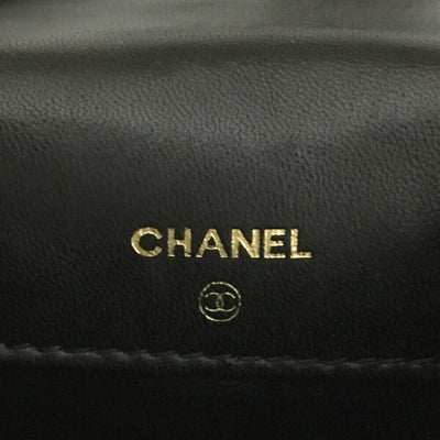 CHANEL Quilted Matelasse CC Logo Lambskin Chain Crossbody Bag - Luxury Cheaper
