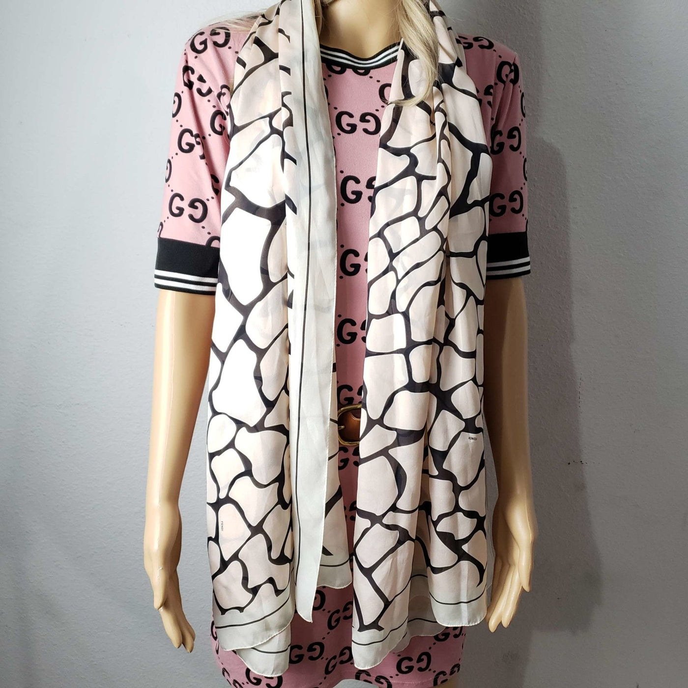 Fendi Scarf - Luxury Cheaper